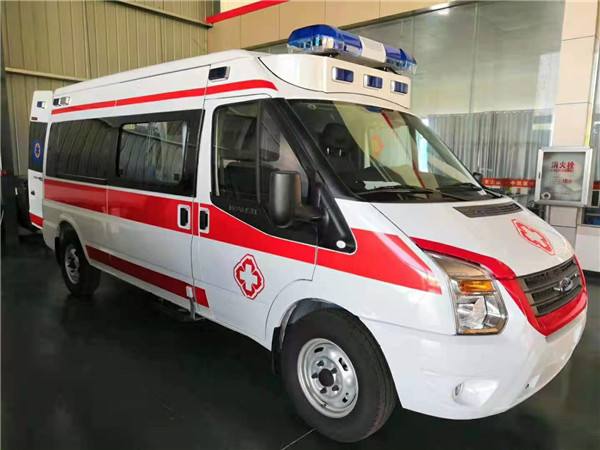 靖西市福特V362救护车